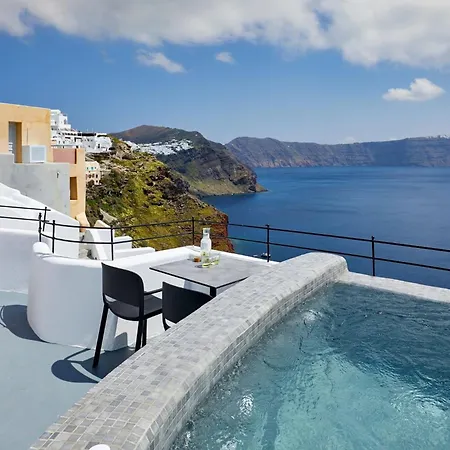 Deluxe 1 Bedroom Cave Outdoor Hot Tub Santorini Villa