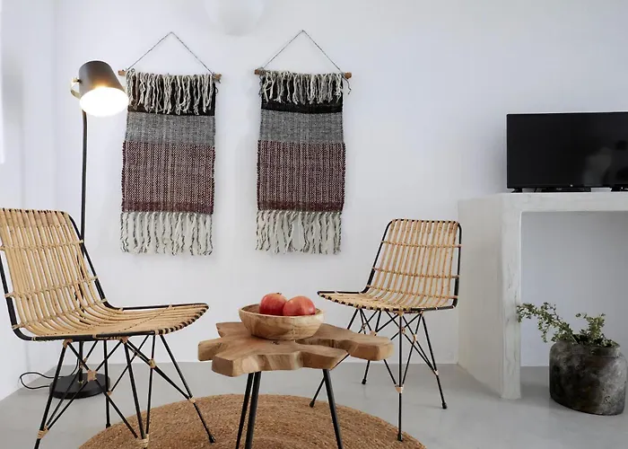 Deluxe 1 Bedroom Cave Outdoor Hot Tub Santorini Villa *