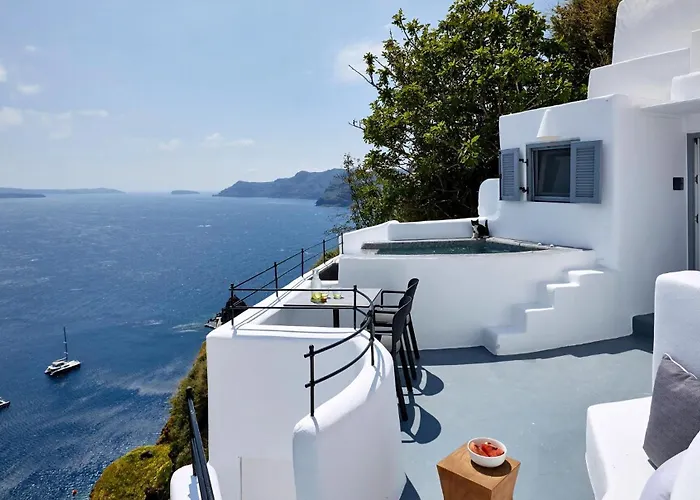 Deluxe 1 Bedroom Cave Outdoor Hot Tub Santorini Ia