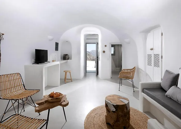 ヴィラ Deluxe 1 Bedroom Cave Outdoor Hot Tub Santorini *